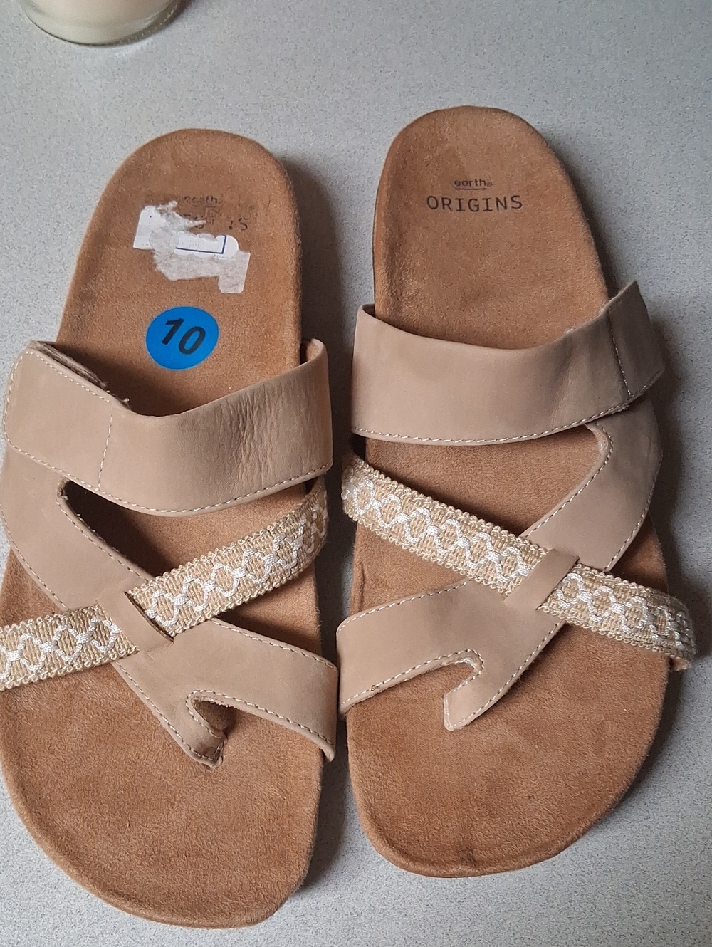 New VERY Comfortable Womens Earth Origins Tan Crisscross Slip-On Sandals Size 10